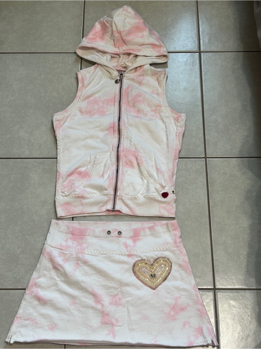 vintage Y2K-era Twisted Heart sleeveless zip-up hoodie vest and skirt set